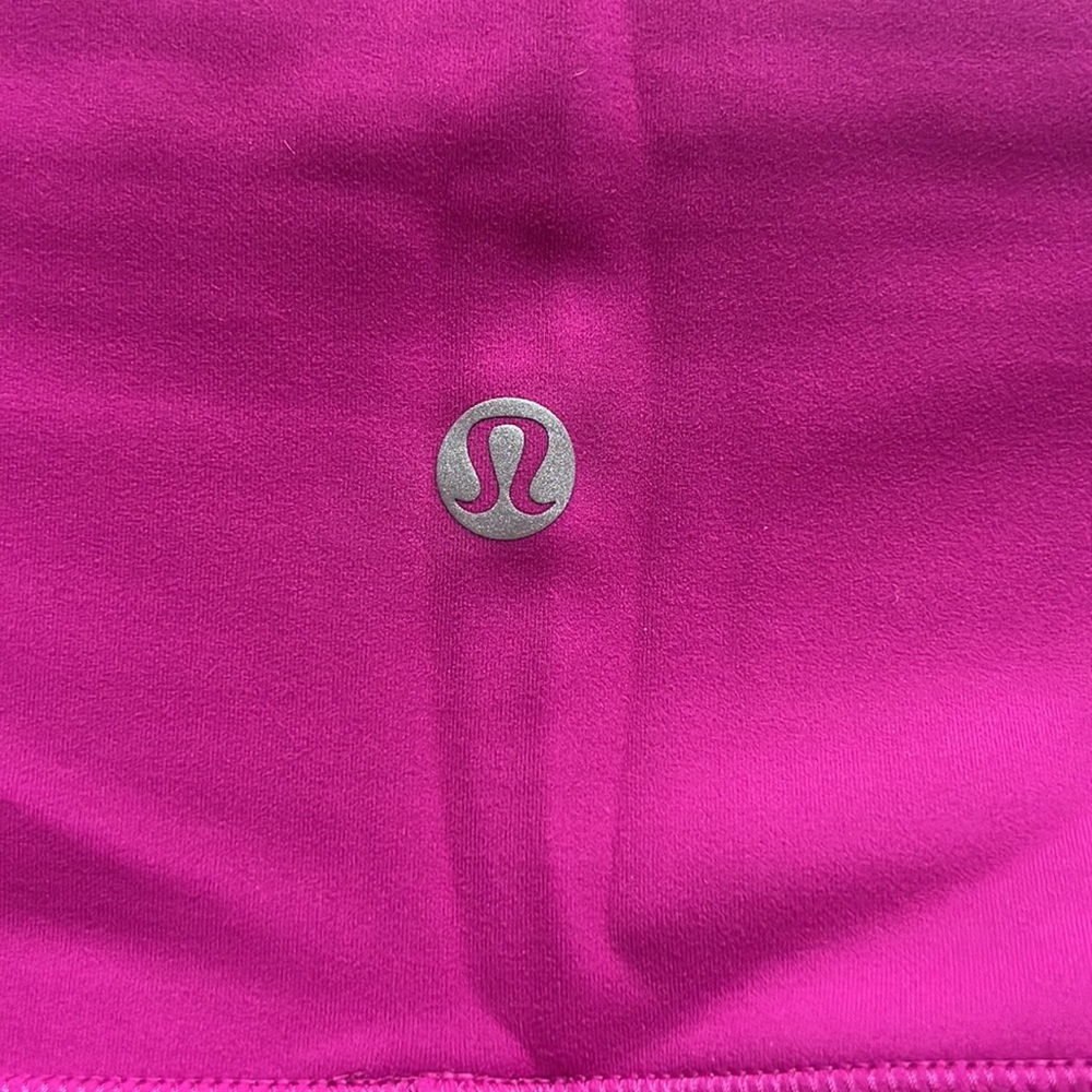 Lululemon Ripened Raspberry biker shorts - Picture 6 of 8